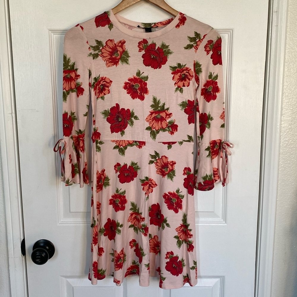 Forever 21 Pink and Red Floral Mini Dress (S)